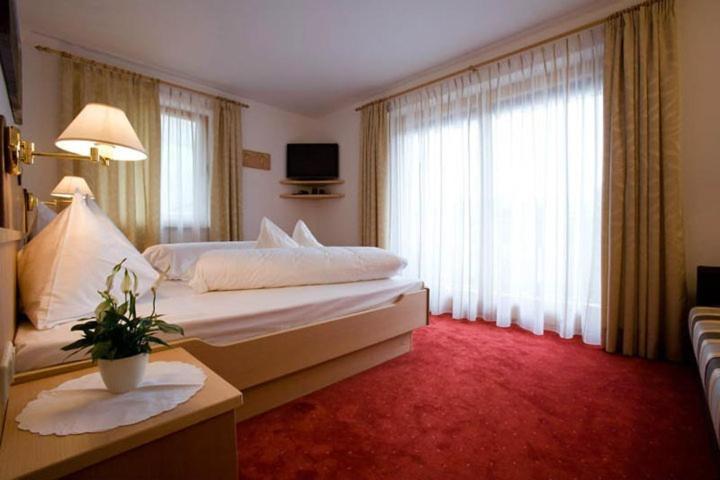 Hotel Pfandleralm Сан-Мартино Экстерьер фото
